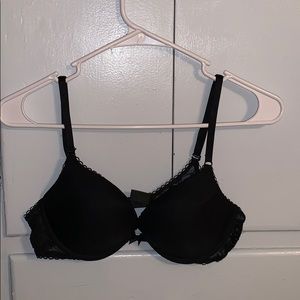 VS BLACK BRA